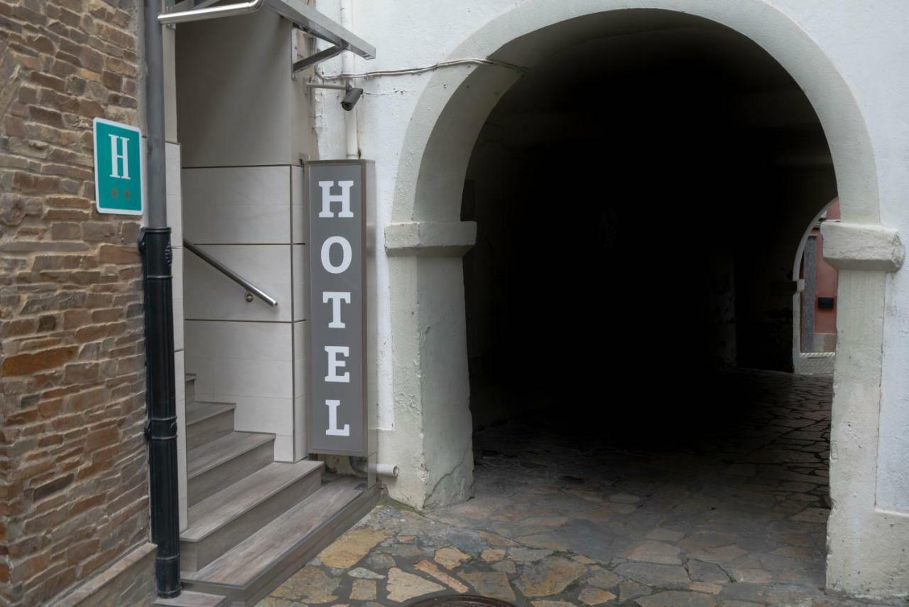 Hotel Arco Navia Exterior foto